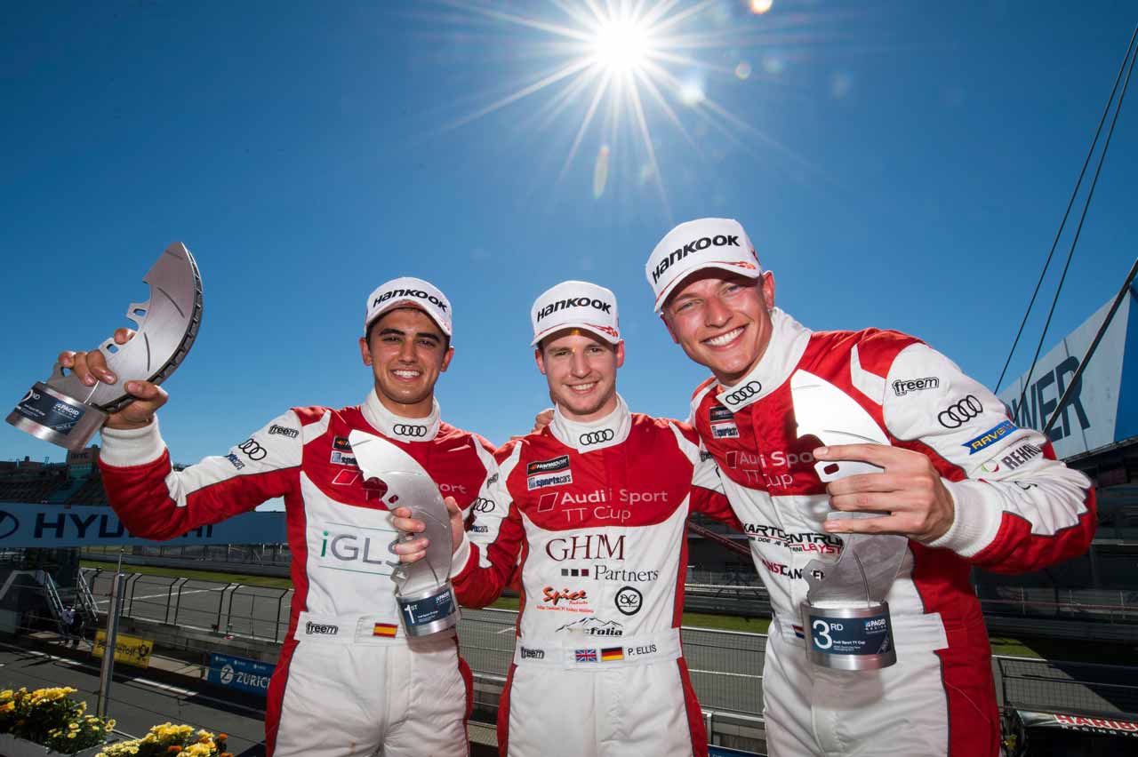 Mikel Azcona与Sae Audio首参Audi Sport TT Cup荣登领奖台！